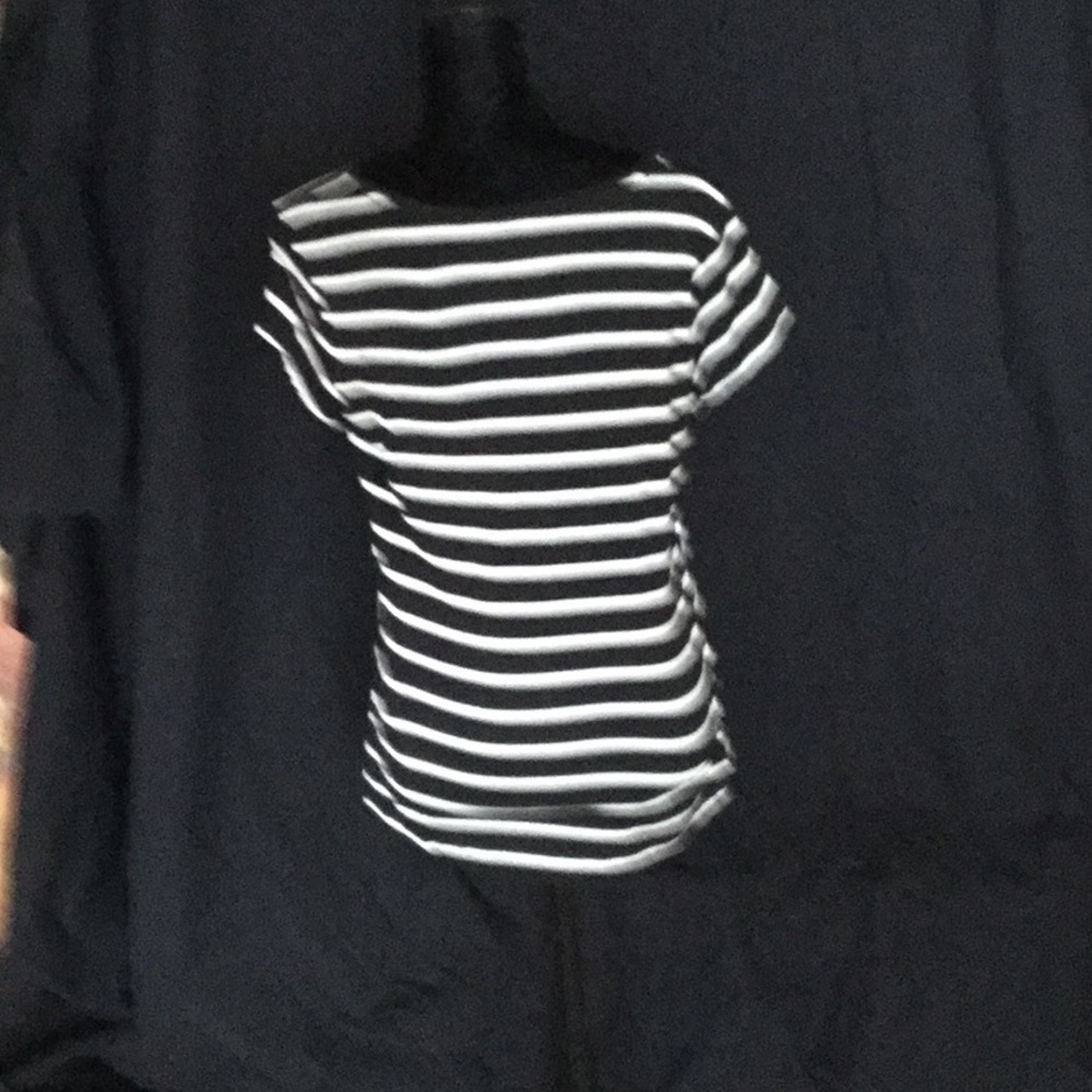 Top - Picture 3 of 3